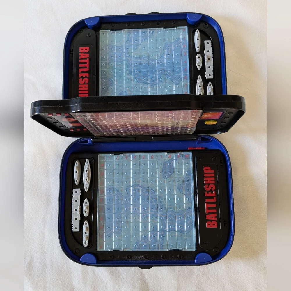 Travel Battleship Milton Bradley Classic Naval Combat Game Portable Hard Case